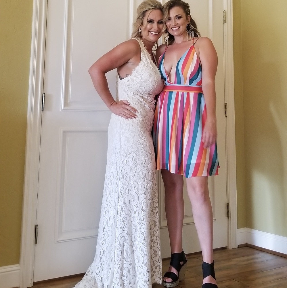 Dress - Picture 3 of 3